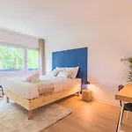 Spacious With Balcony And Parking Appartement *